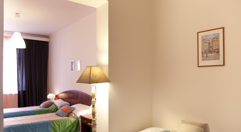 Eurowings Hotel Praga Esterno foto